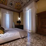 Bed & Breakfast Palazzo Francesco Grassi 4*