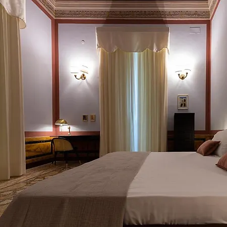 Bed & Breakfast Palazzo Francesco Grassi 4*