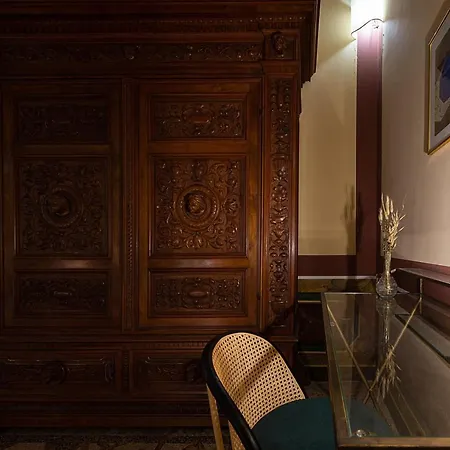 Bed & Breakfast Palazzo Francesco Grassi 4*