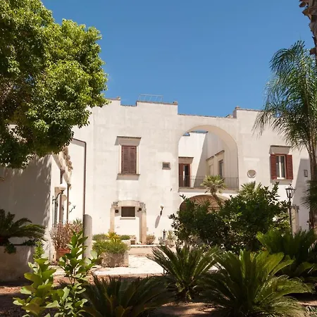 Palazzo Francesco Grassi 4* Aradeo