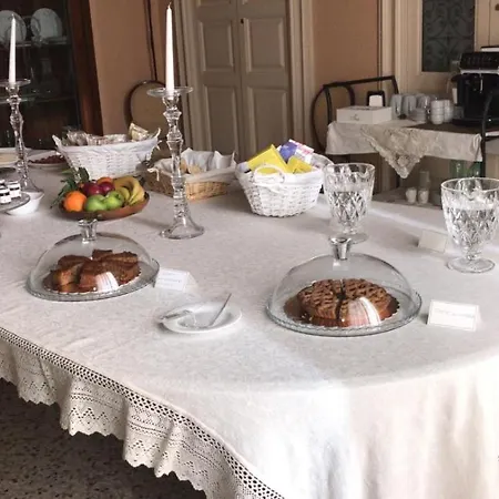 Bed & Breakfast Palazzo Francesco Grassi 4*