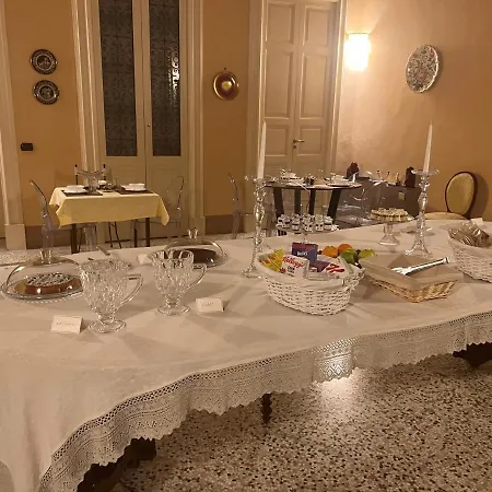 Palazzo Francesco Grassi Bed & Breakfast Aradeo