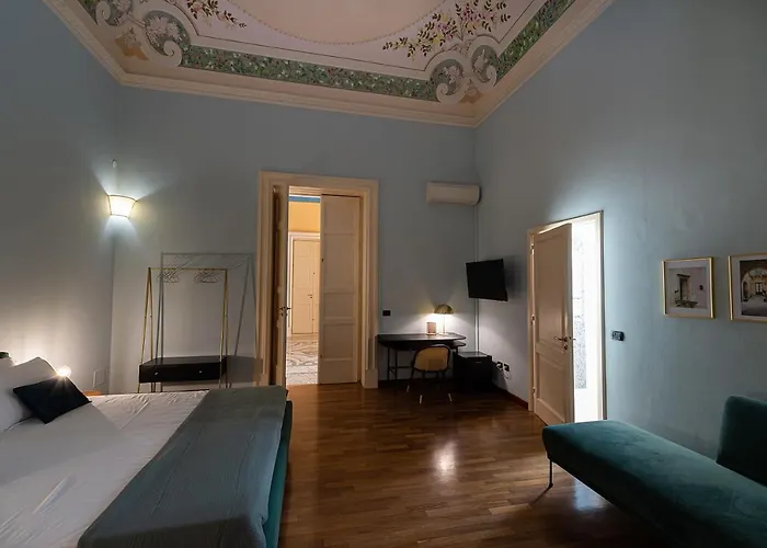 Palazzo Francesco Grassi 4* Aradeo